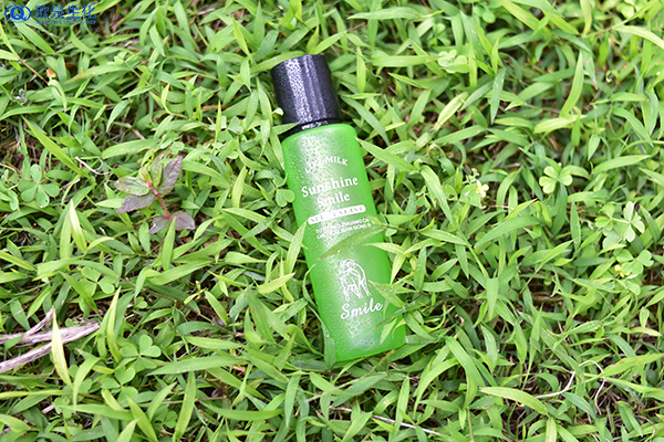 化妝品工廠:煙酰胺精華不受耐怎么辦？