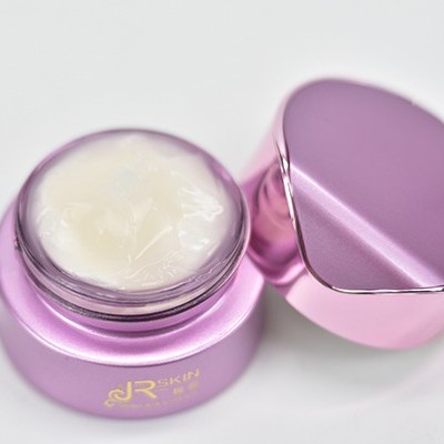 眼部該怎么正確護(hù)理？