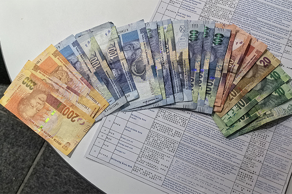 重磅！廣東歐泉集團(tuán)（南非）貿(mào)易博覽會完美收官！